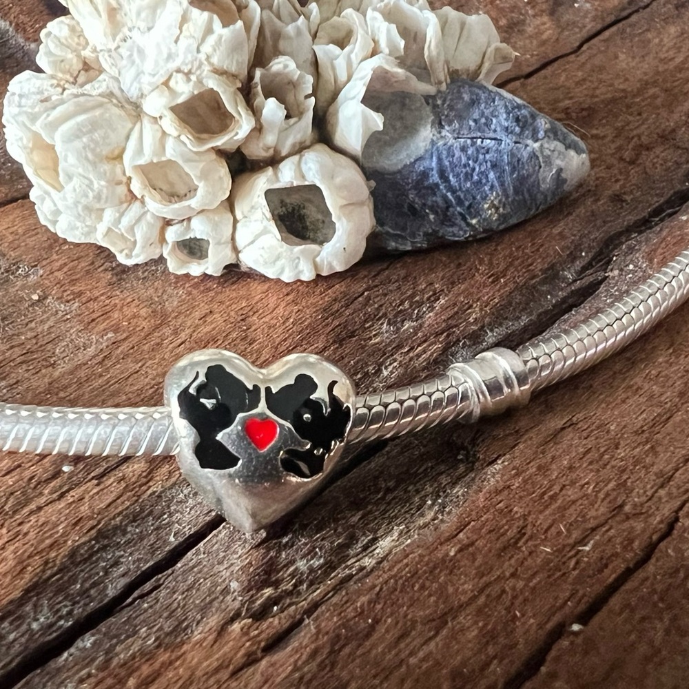 Authentic Pandora Charm Disney Mickey & Minnie Kiss Heart Believe in Black Red